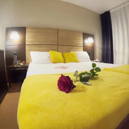 Διαμέρισμα Lady In Red Kosciuszki 16 *