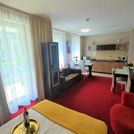 アパート Lady In Red Kosciuszki 16 *